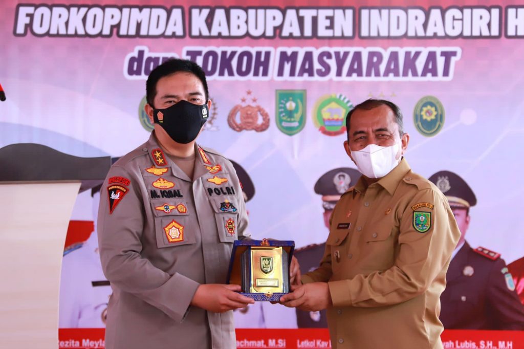Pimpin Apel di Mapolres Inhu, Kapolda Riau Irjen Iqbal : Polisi Adalah Pelindung, Pelayan dan Pengayom Masyarakat.
