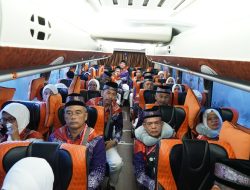 167 JCH Kloter 12 Menuju Embarkasi Haji Batam, Bupati Bengkalis Pesan Jaga Kesehatan dan Kekompakan