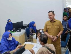 Diserahkan Wapres, Pemko Pekanbaru Terima Reward Atas Capaian UHC Lebihi Target